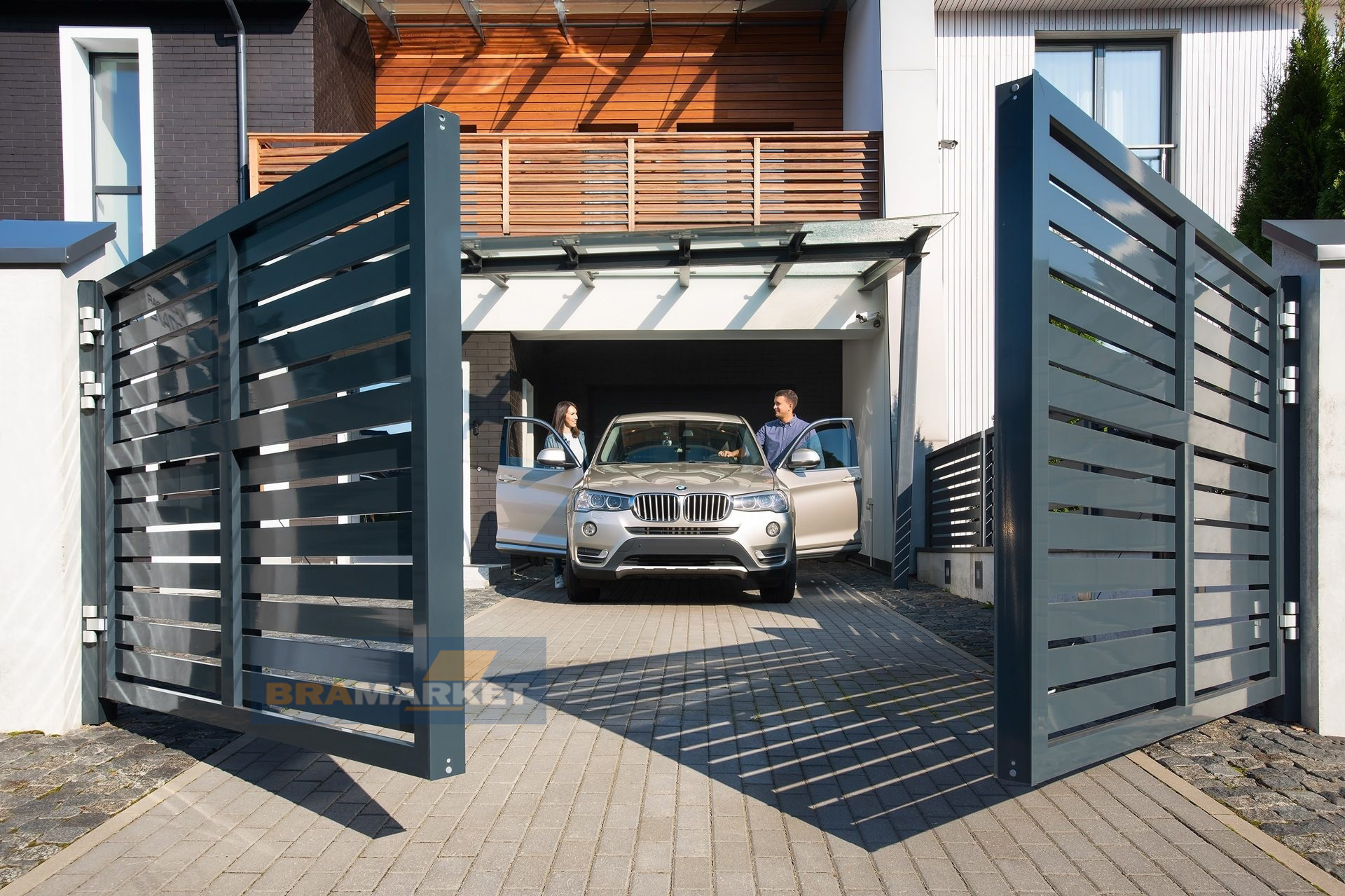автоматичні ворота - розпашні вуличні конструкції для в'їзду